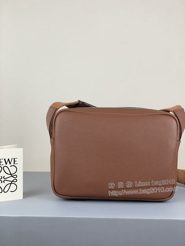 LOEWE包包 羅意威military messenger經典信使包 羅意威小挎包 11357  tcl1311